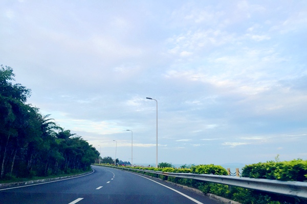 交通领域动态速览｜武汉市规范自动驾驶装备运行管理、前11个月汽车以旧换新超1120万辆......